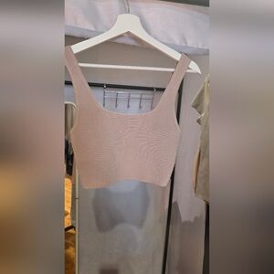 Babaton Ribbed Scoop Crop Tank — Dusty Blush